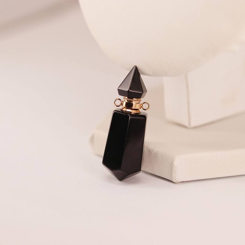 Natural crystal double pointed hexagonal pillar spiritual pendant aromatherapy bottle essential oil bottle
