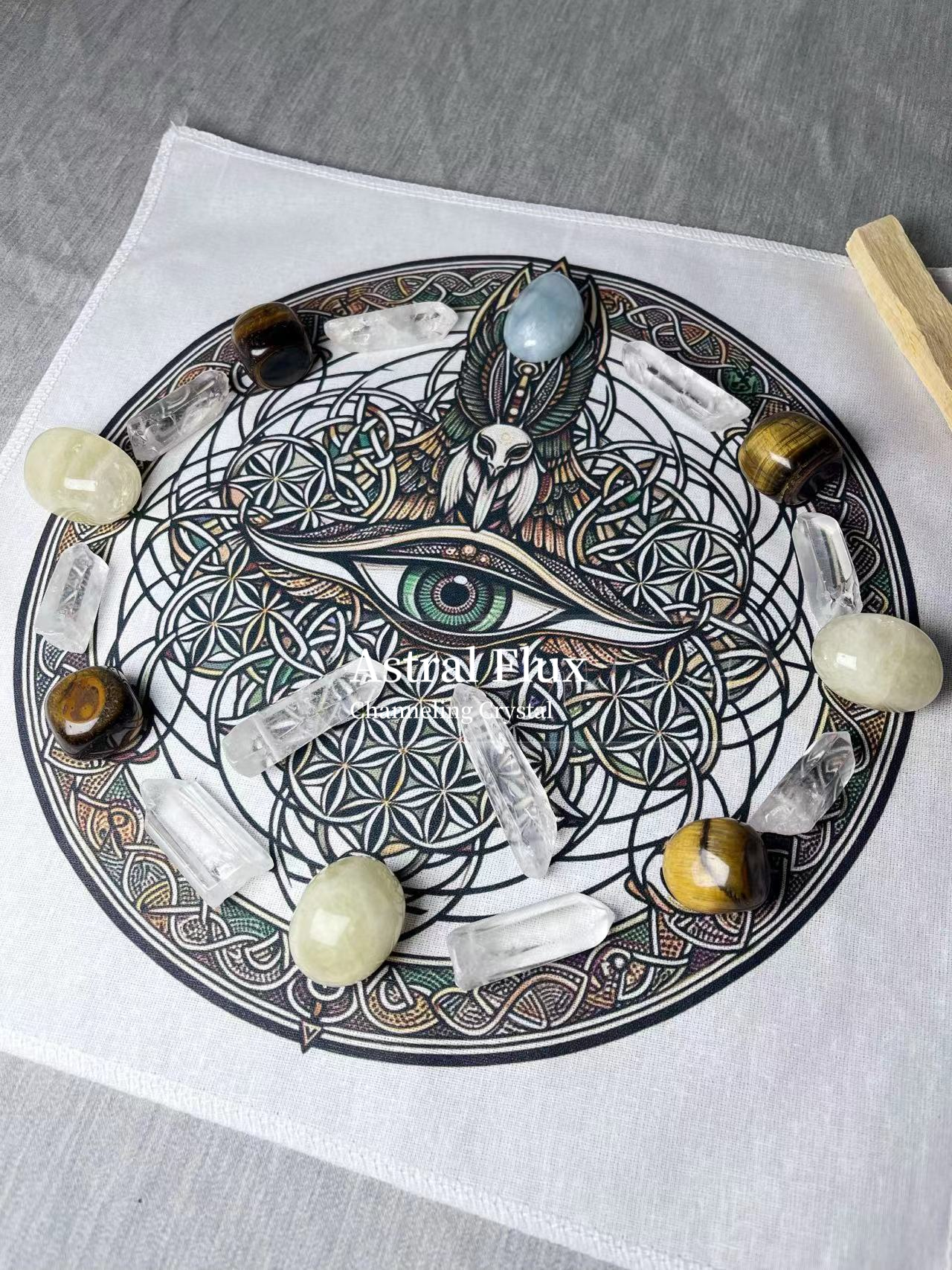 Healing Light: Crystal Magic Array - Sea Blue Treasure and Tiger Eye Stone