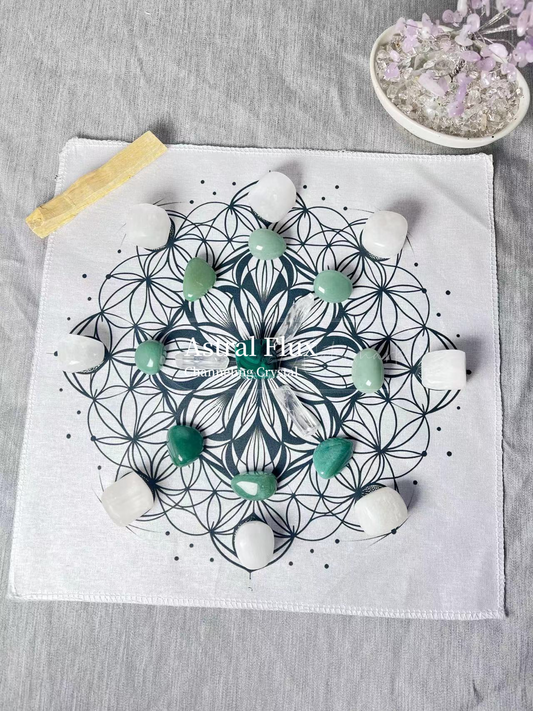 Healing Light: Crystal Magic Array - Malachite and Green Dongling